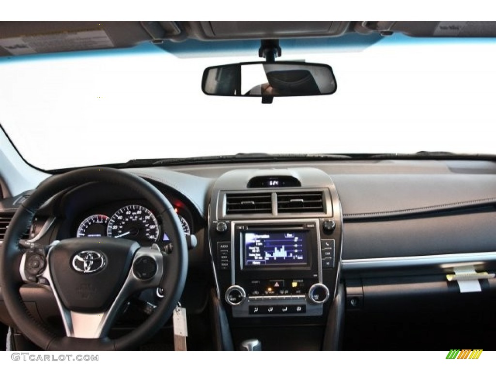2013 Camry SE - Attitude Black Metallic / Black photo #12