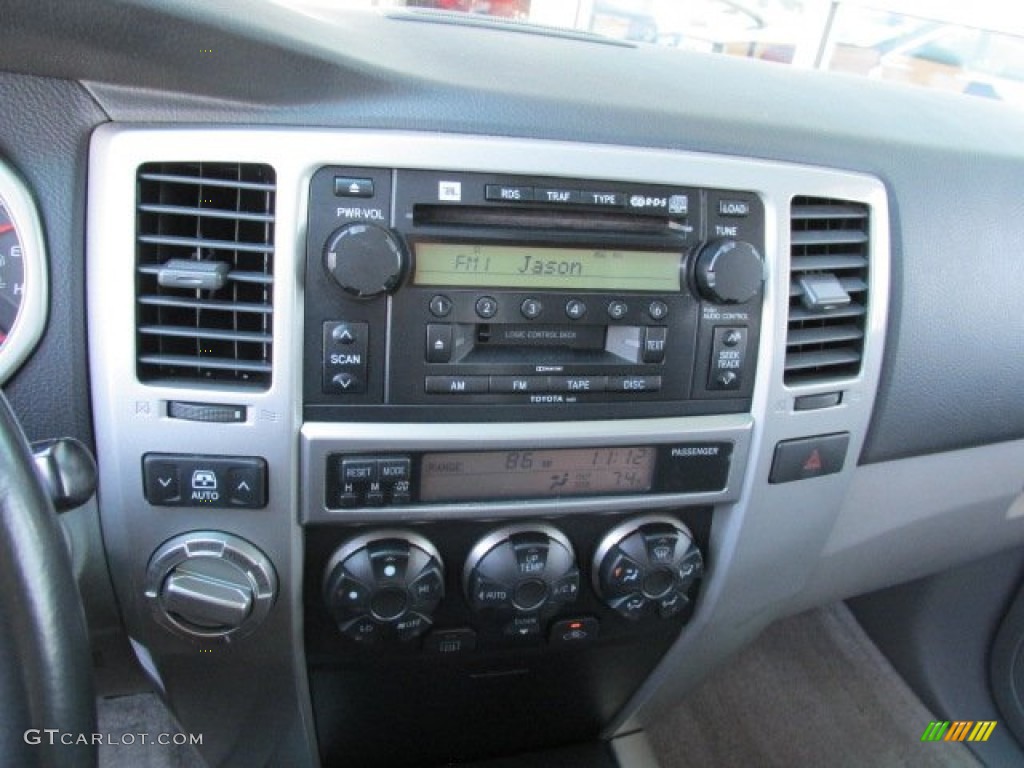 2003 Toyota 4Runner SR5 4x4 Controls Photos