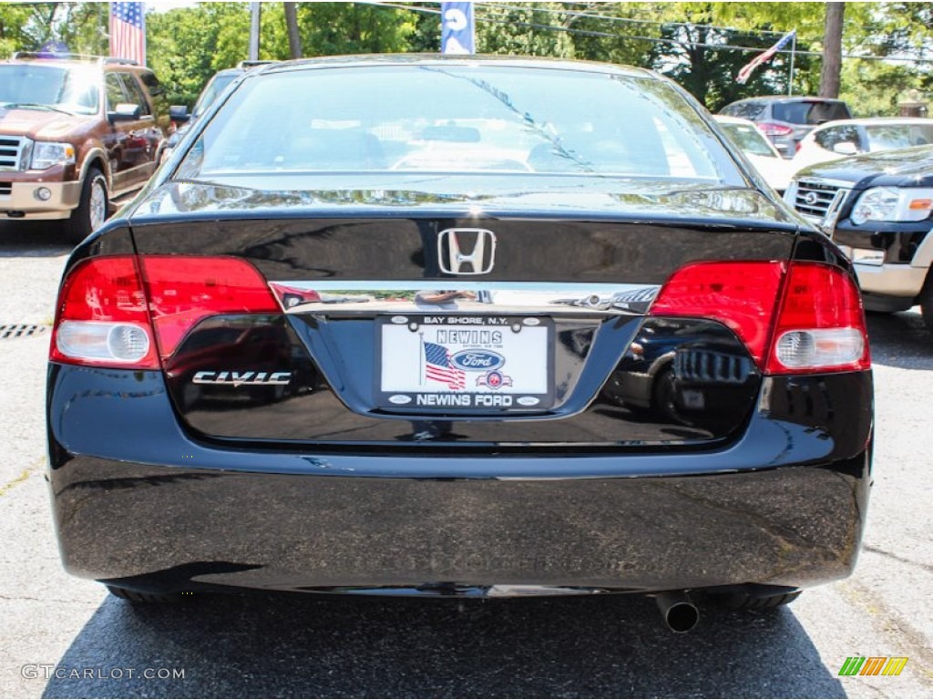2010 Civic LX Sedan - Crystal Black Pearl / Gray photo #4