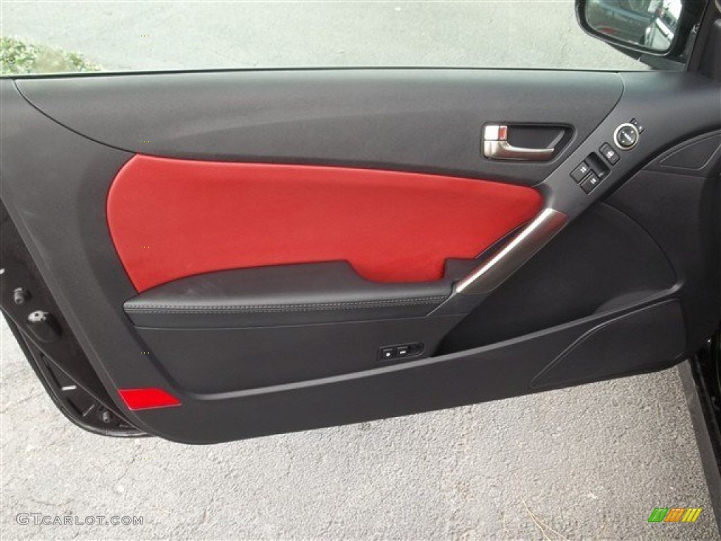 2013 Hyundai Genesis Coupe 2.0T R-Spec Red Leather/Red Cloth Door Panel Photo #82539326