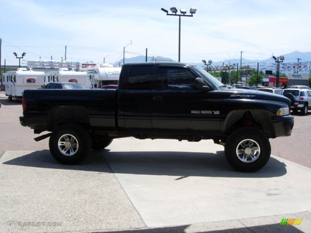 1999 Ram 2500 Sport Extended Cab 4x4 - Black / Agate photo #11