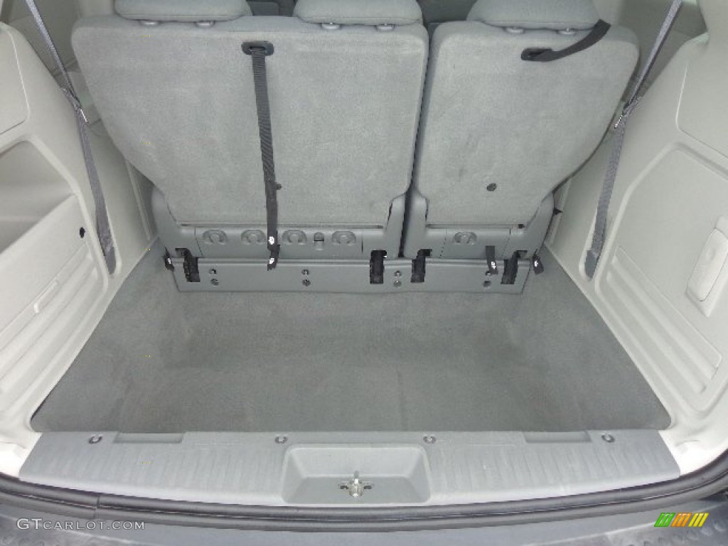 2010 Chrysler Town & Country Touring Trunk Photo #82543233