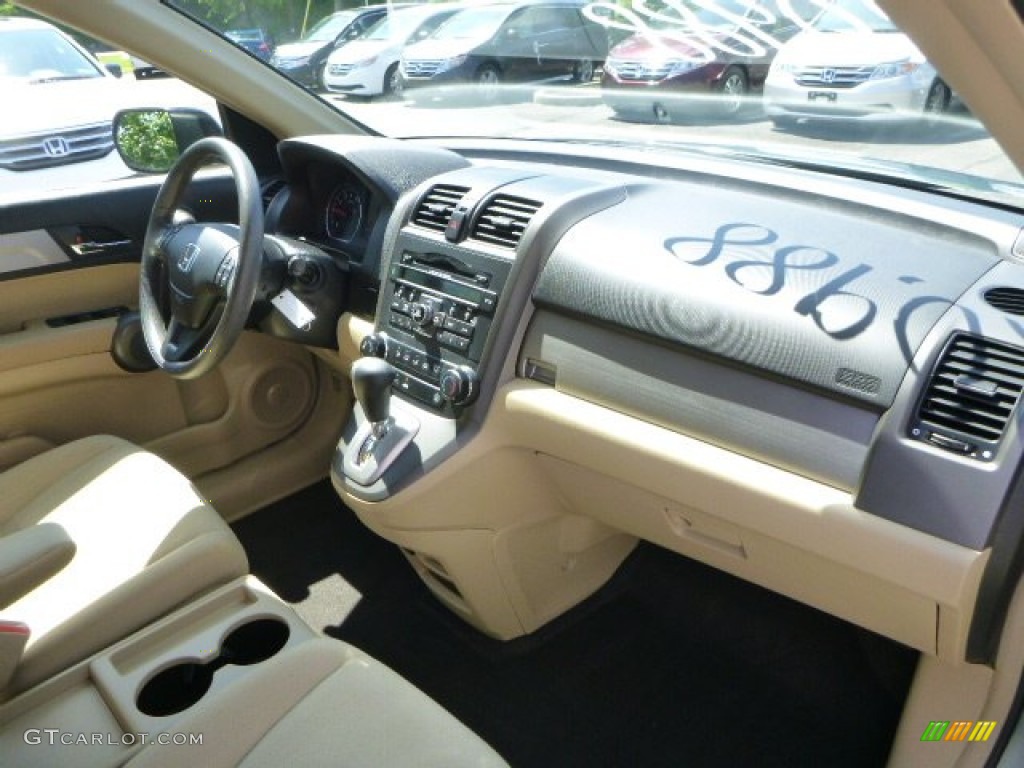 2011 CR-V SE 4WD - Opal Sage Metallic / Ivory photo #11