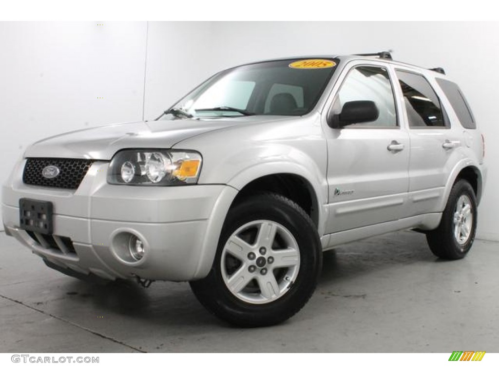 Silver Metallic 2005 Ford Escape Hybrid 4WD Exterior Photo #82545701