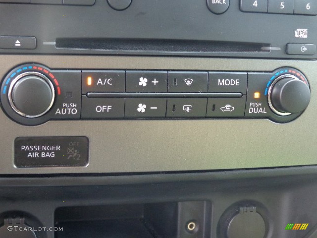2009 Nissan Armada SE Controls Photo #82546871