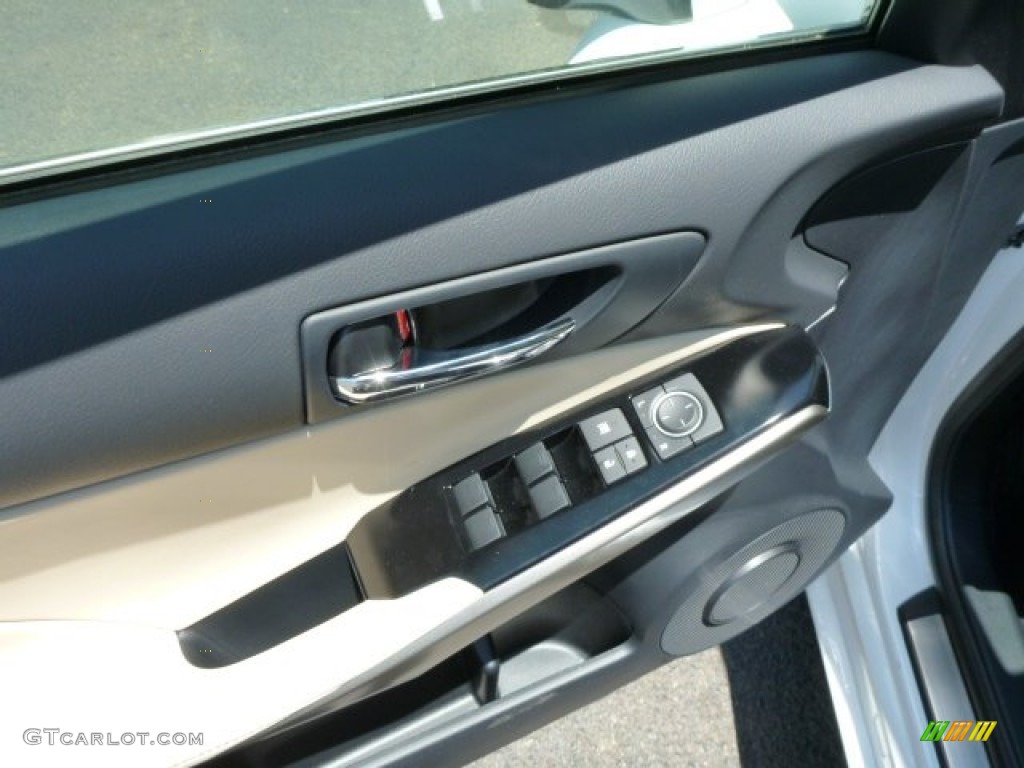 2014 Lexus IS 250 AWD Controls Photo #82547396