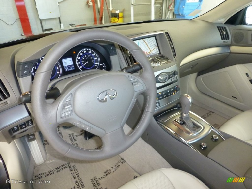 2011 Infiniti G 37 Journey Coupe Dashboard Photos