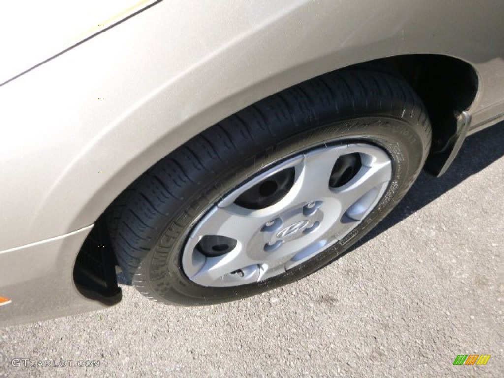 2002 Elantra GLS Sedan - Champagne Beige / Beige photo #6