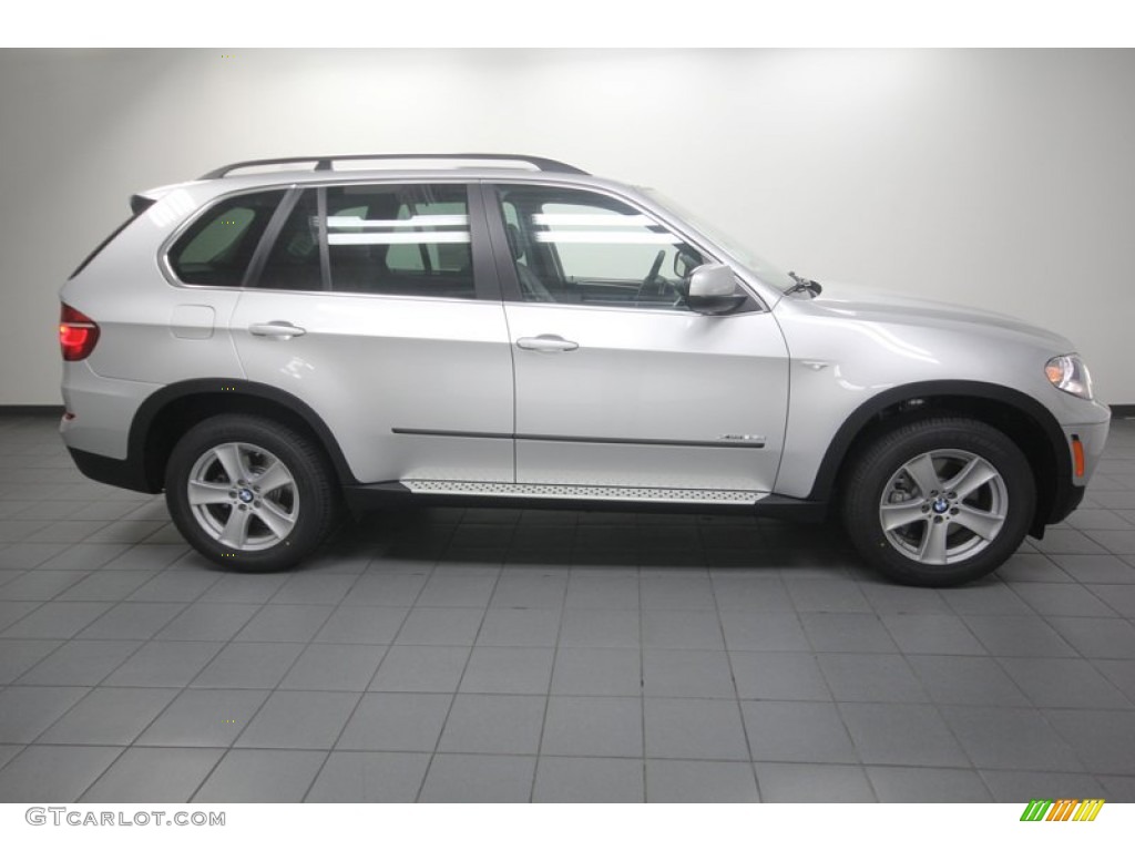 2013 X5 xDrive 35d - Titanium Silver Metallic / Black photo #2