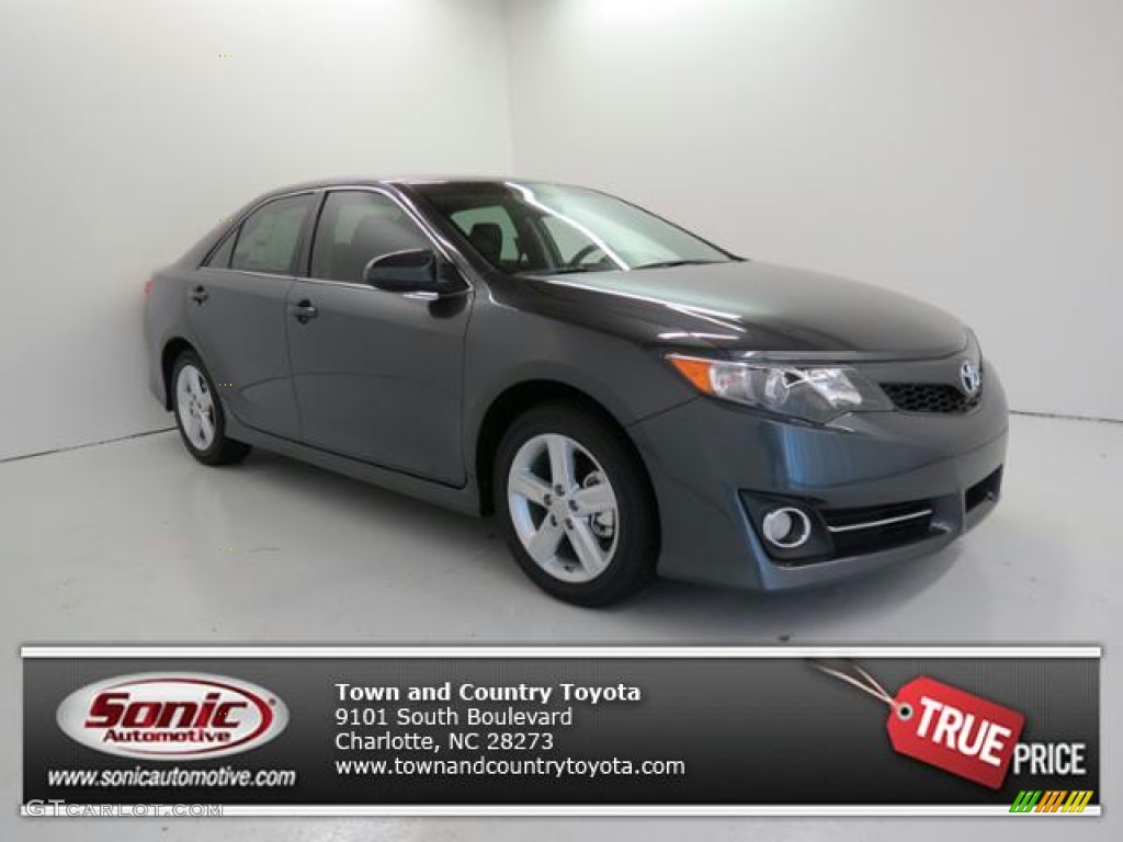 2013 Camry SE - Magnetic Gray Metallic / Black/Ash photo #1