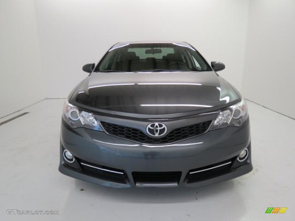 2013 Camry SE - Magnetic Gray Metallic / Black/Ash photo #2