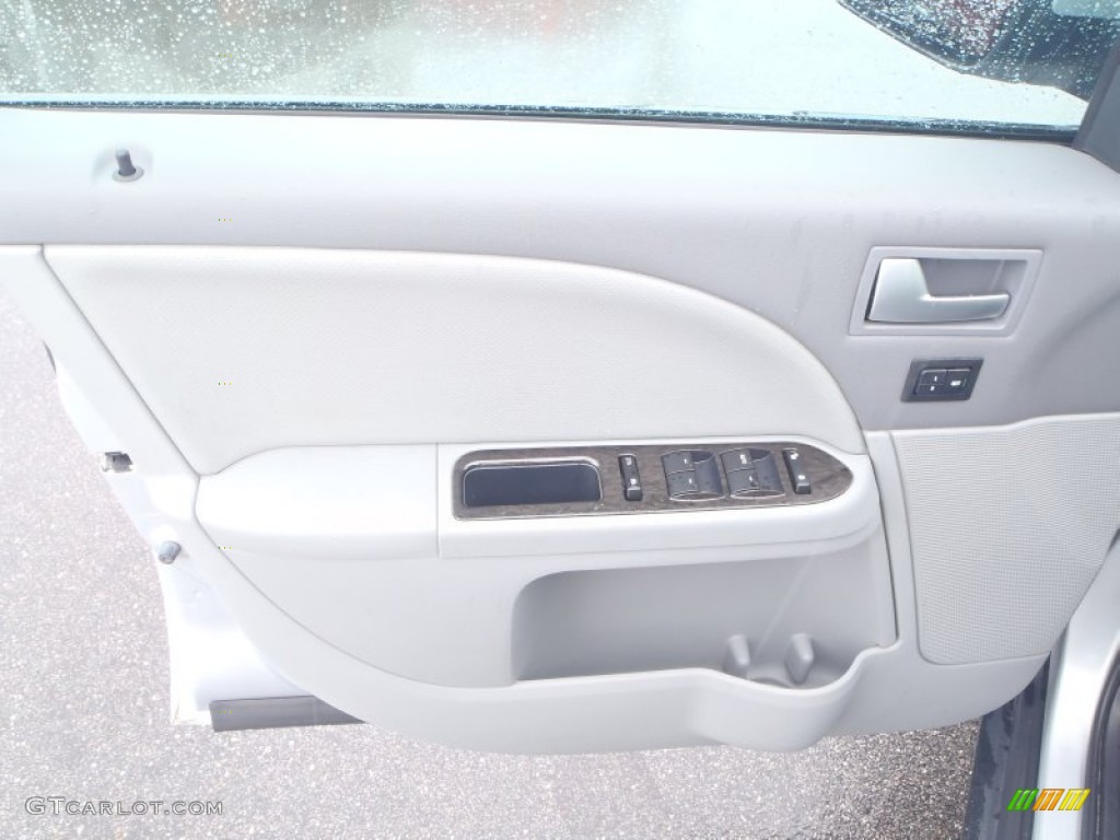 2005 Montego Premier - Silver Frost Metallic / Shale photo #12