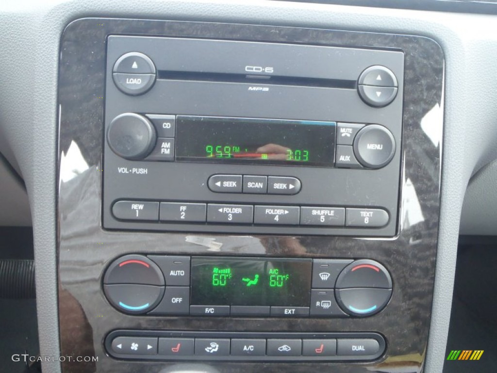 2005 Montego Premier - Silver Frost Metallic / Shale photo #17