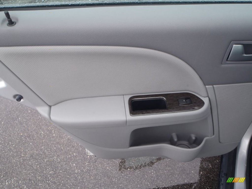 2005 Montego Premier - Silver Frost Metallic / Shale photo #20