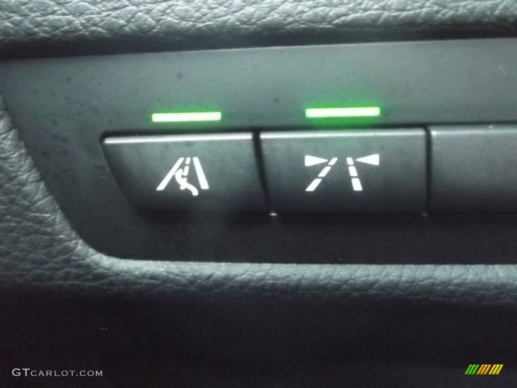 2010 BMW 5 Series 550i xDrive Gran Turismo Controls Photo #82558733
