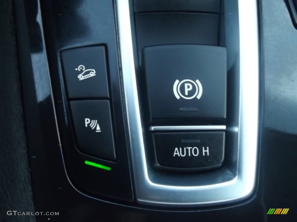 2010 BMW 5 Series 550i xDrive Gran Turismo Controls Photo #82558756