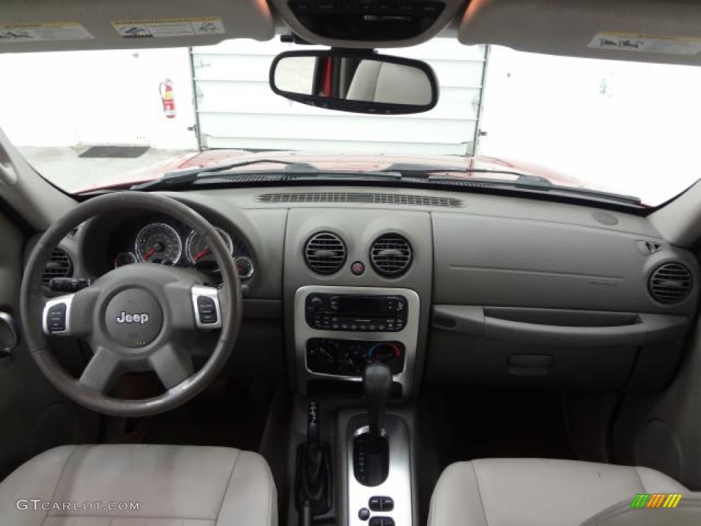 2006 Jeep Liberty Limited 4x4 Dashboard Photos