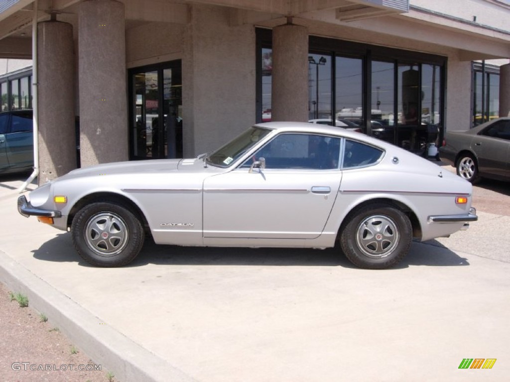 Silver 1973 Datsun 240Z Standard 240Z Model Exterior Photo #82559441