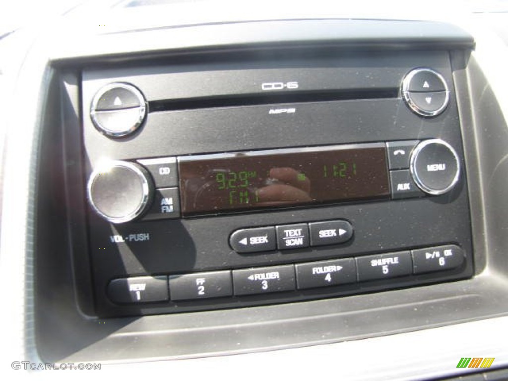2010 Ford Edge SEL AWD Audio System Photos