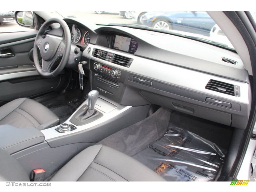 2013 3 Series 328i xDrive Coupe - Titanium Silver Metallic / Black photo #25