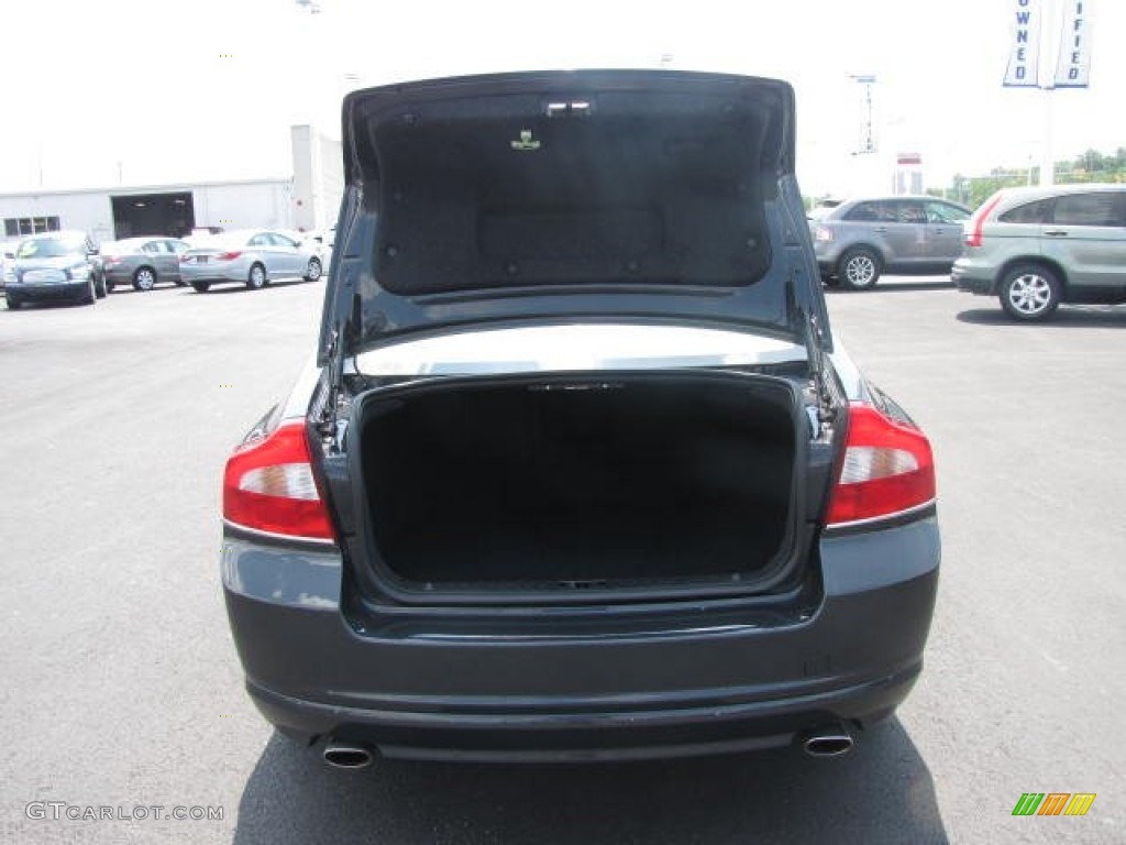 2010 Volvo S80 V8 AWD Trunk Photos