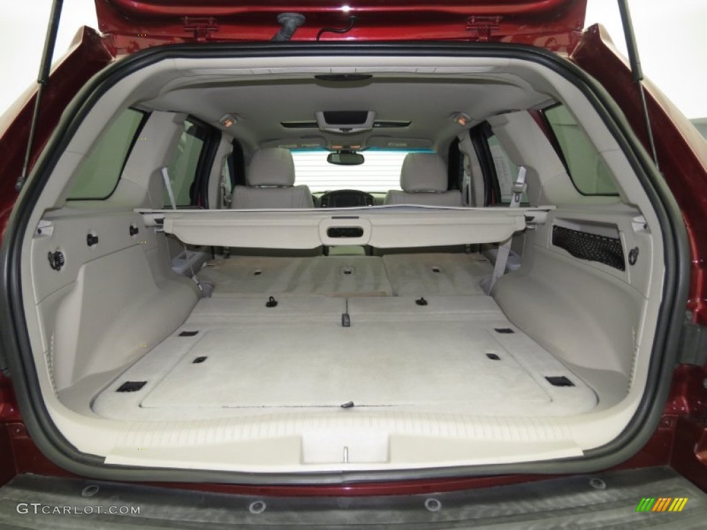 2007 Jeep Grand Cherokee Overland Trunk Photos
