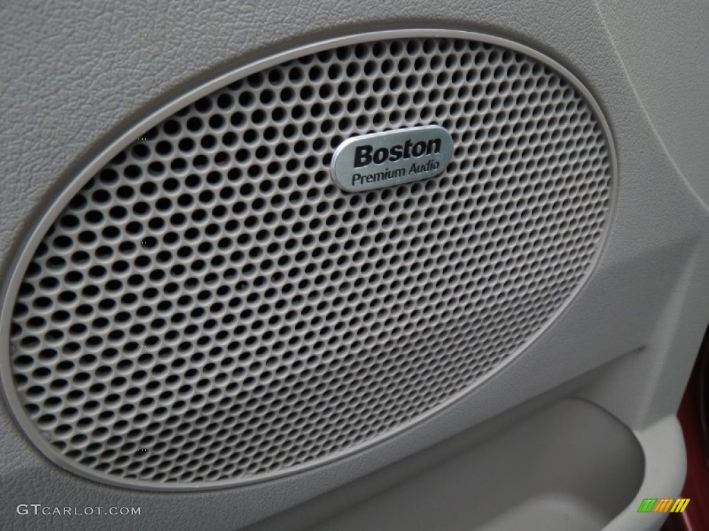 2007 Jeep Grand Cherokee Overland Audio System Photo #82562770