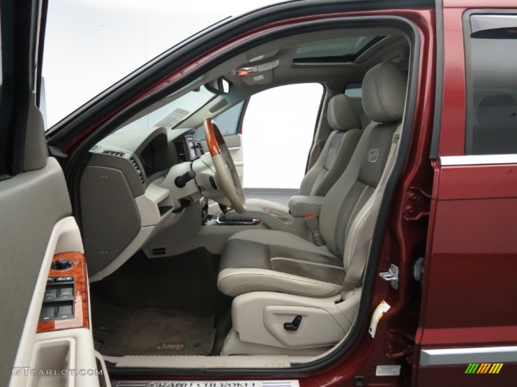 Dark Khaki/Light Graystone Interior 2007 Jeep Grand Cherokee Overland Photo #82562794