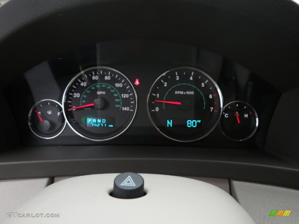 2007 Jeep Grand Cherokee Overland Gauges Photos