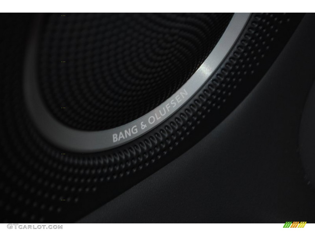 2014 Audi R8 Spyder V8 Audio System Photos