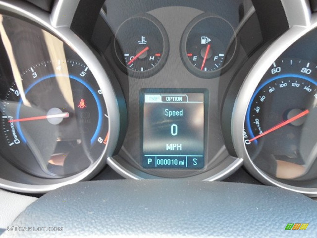 2014 Chevrolet Cruze LS Gauges Photo #82572124