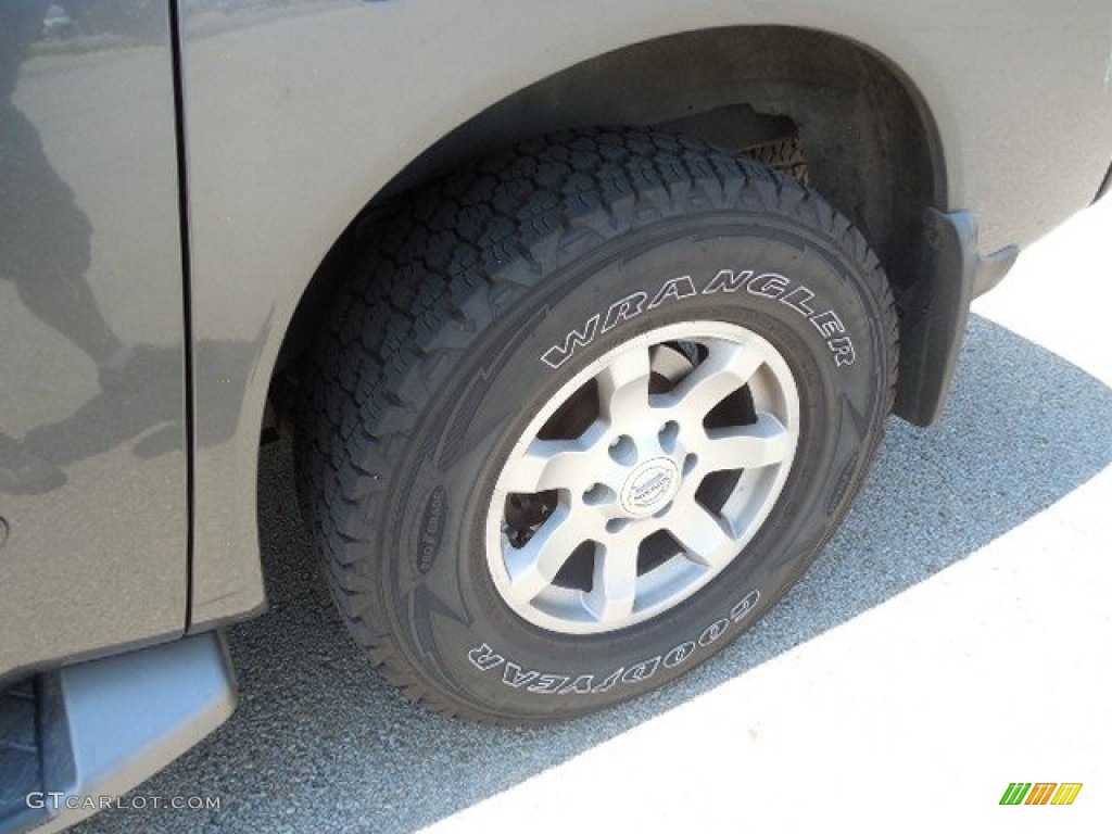 2004 Armada SE 4x4 - Smoke Metallic / Graphite/Titanium photo #16