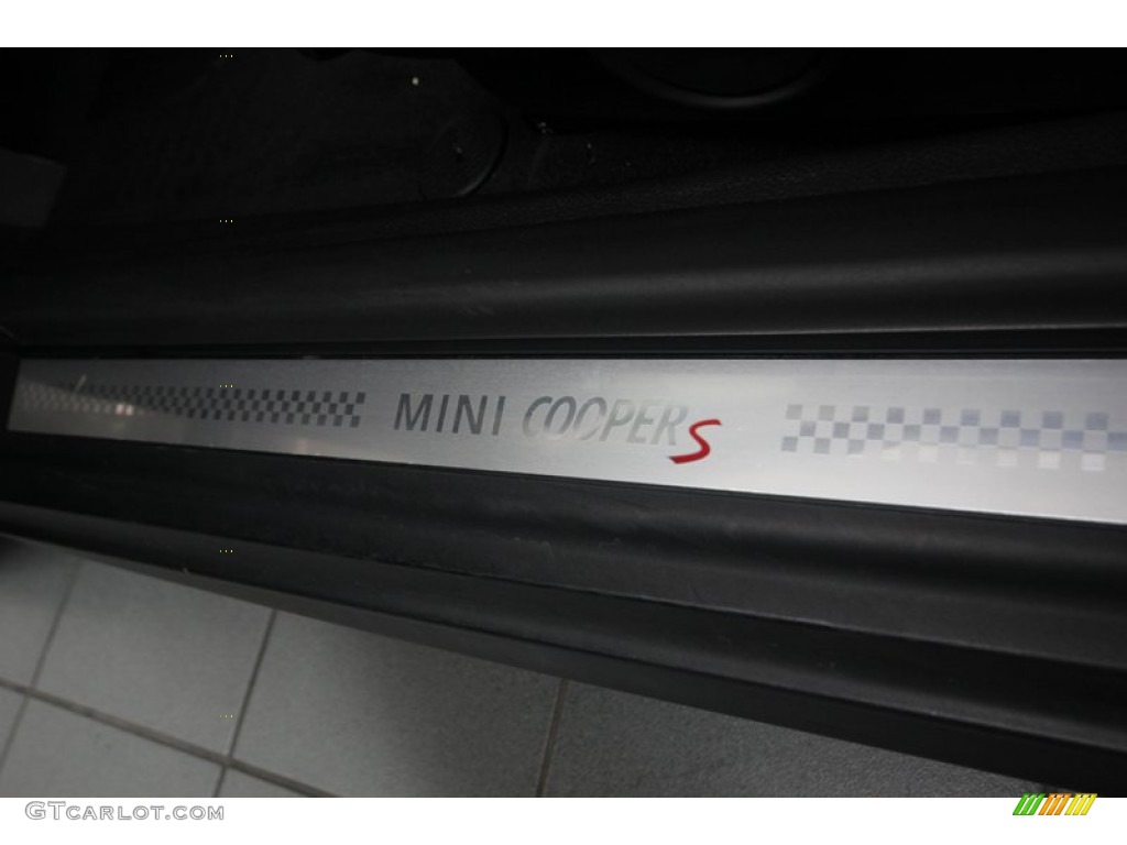 2011 Cooper S Hardtop - White Silver Metallic / Carbon Black photo #16