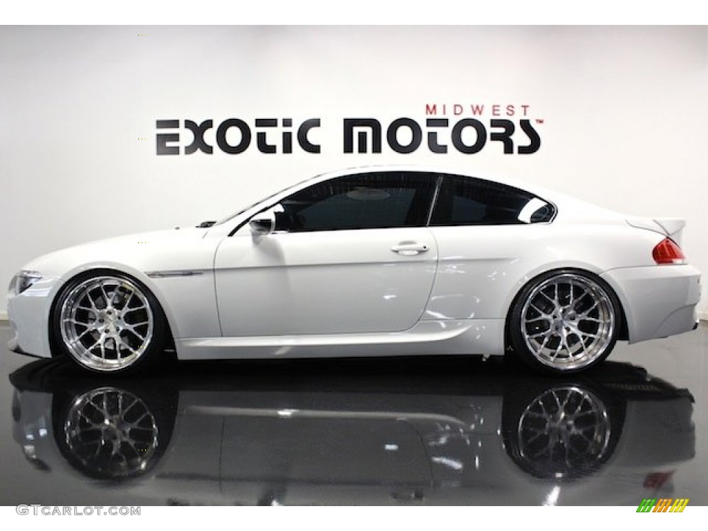 Alpine White BMW M6