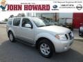 Silver Lightning - Pathfinder SE 4x4 Photo No. 1