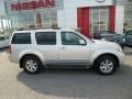 Silver Lightning - Pathfinder SE 4x4 Photo No. 11