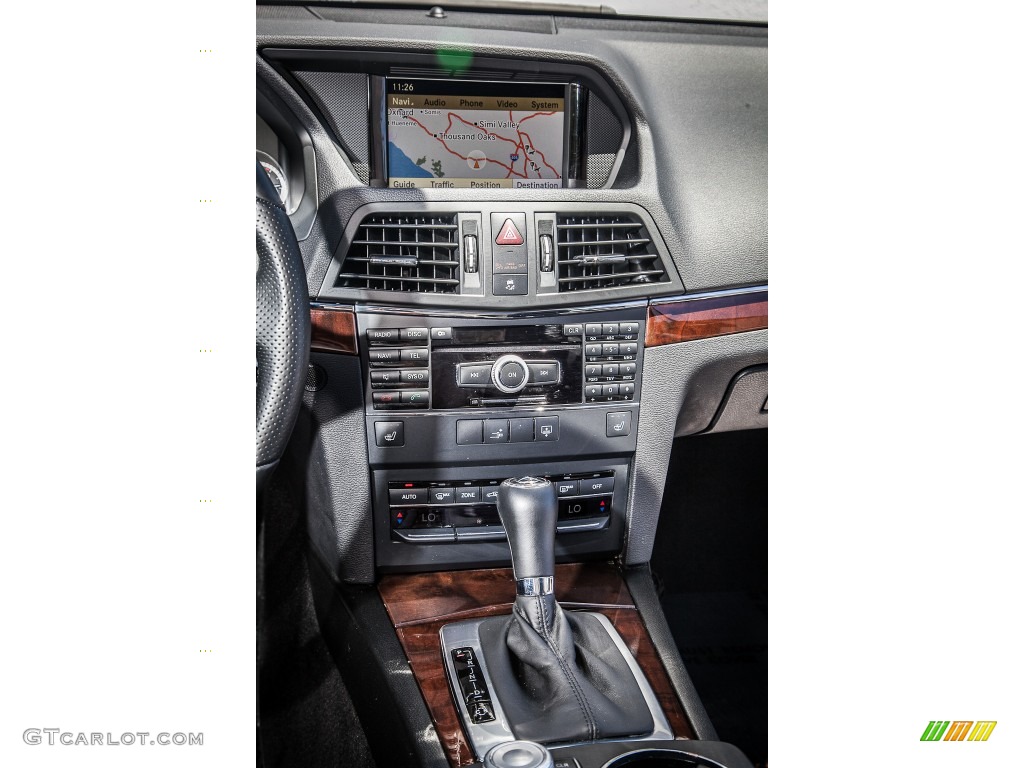2010 Mercedes-Benz E 350 Coupe Controls Photo #82578216