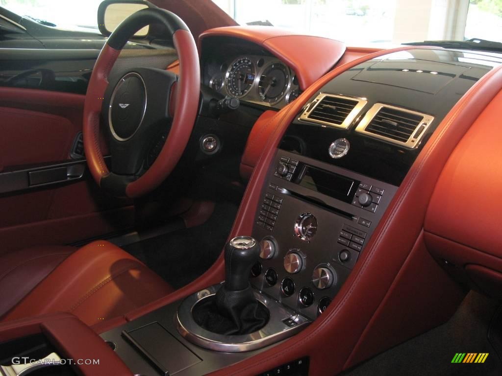 2008 DB9 Coupe - Meteorite Silver / Chancellor Red photo #24