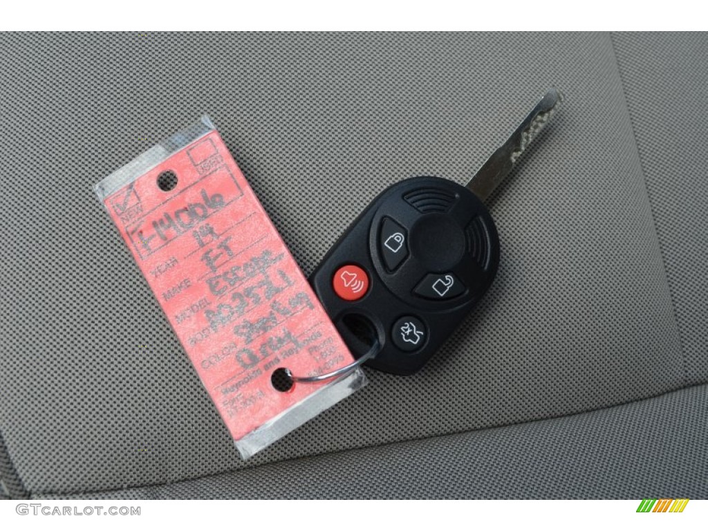 2014 Ford Escape SE 1.6L EcoBoost Keys Photos