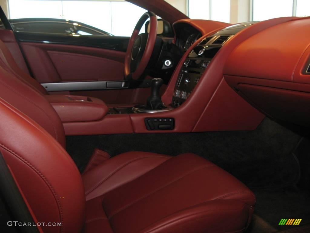2008 DB9 Coupe - Meteorite Silver / Chancellor Red photo #35