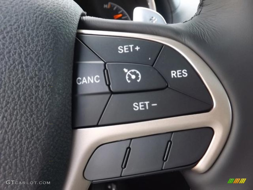 2014 Jeep Grand Cherokee Overland Controls Photo #82584676
