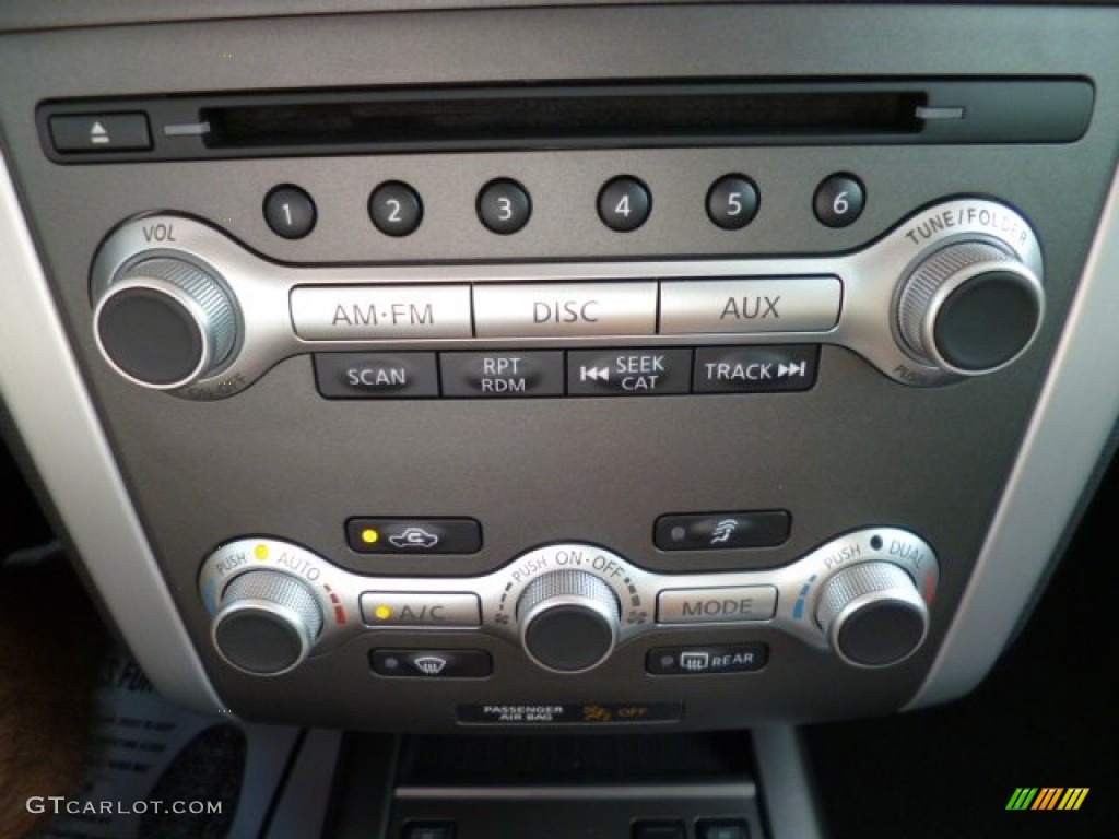 2013 Nissan Murano LE AWD Controls Photo #82584685