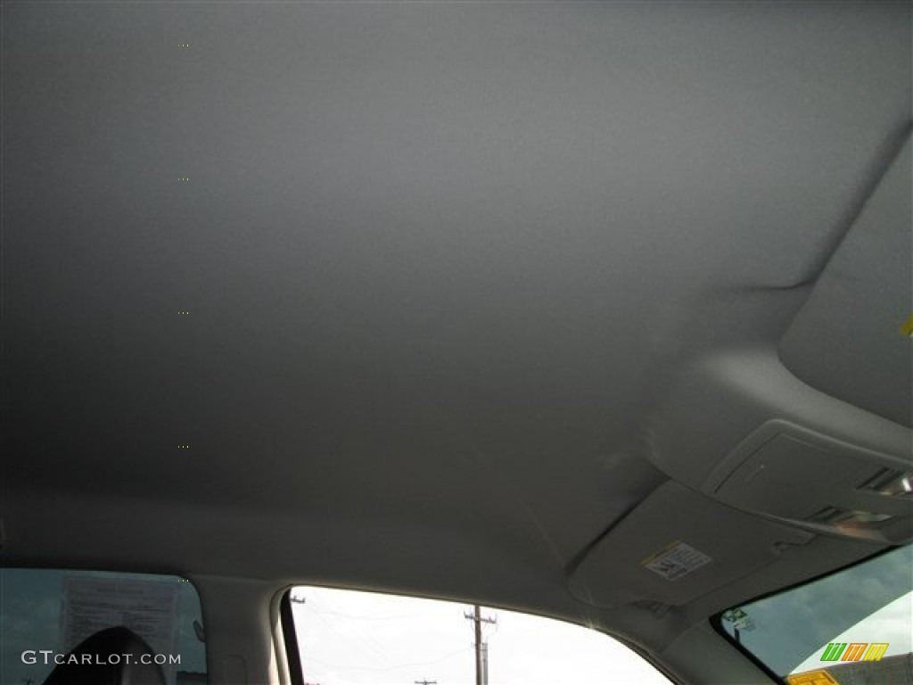 2010 300 300S V6 - Black / Dark Slate Gray photo #17