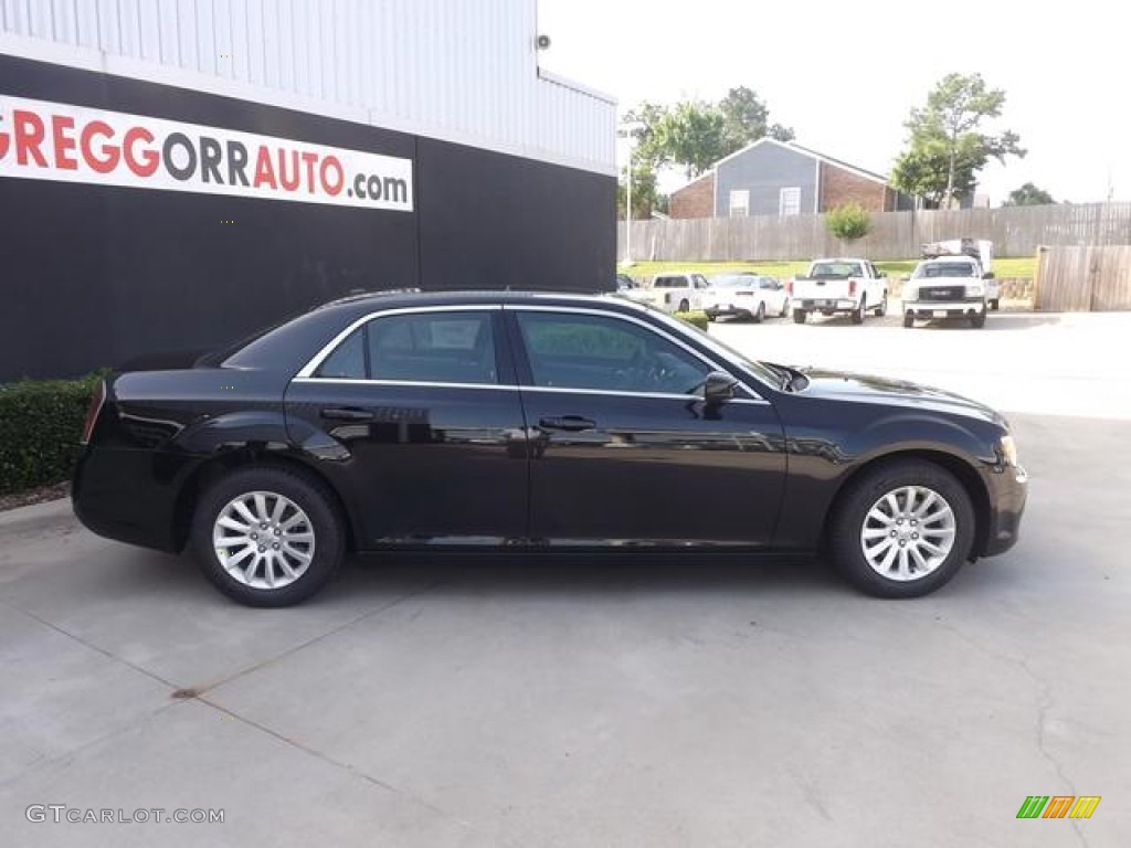 2013 300  - Gloss Black / Black photo #5