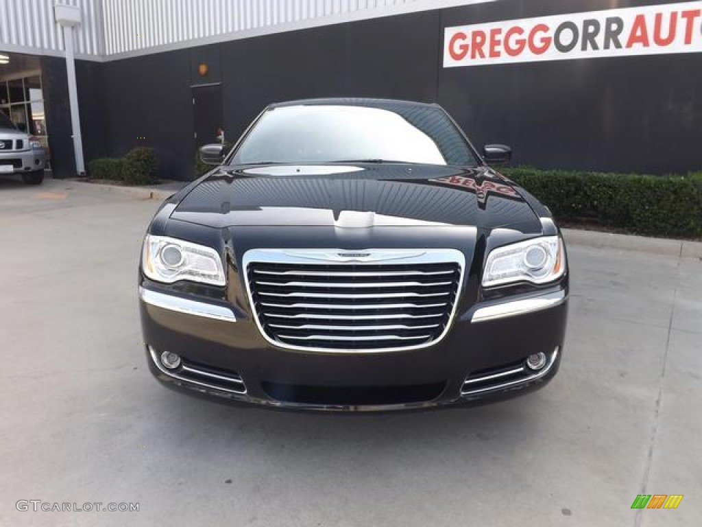 2013 300  - Gloss Black / Black photo #7