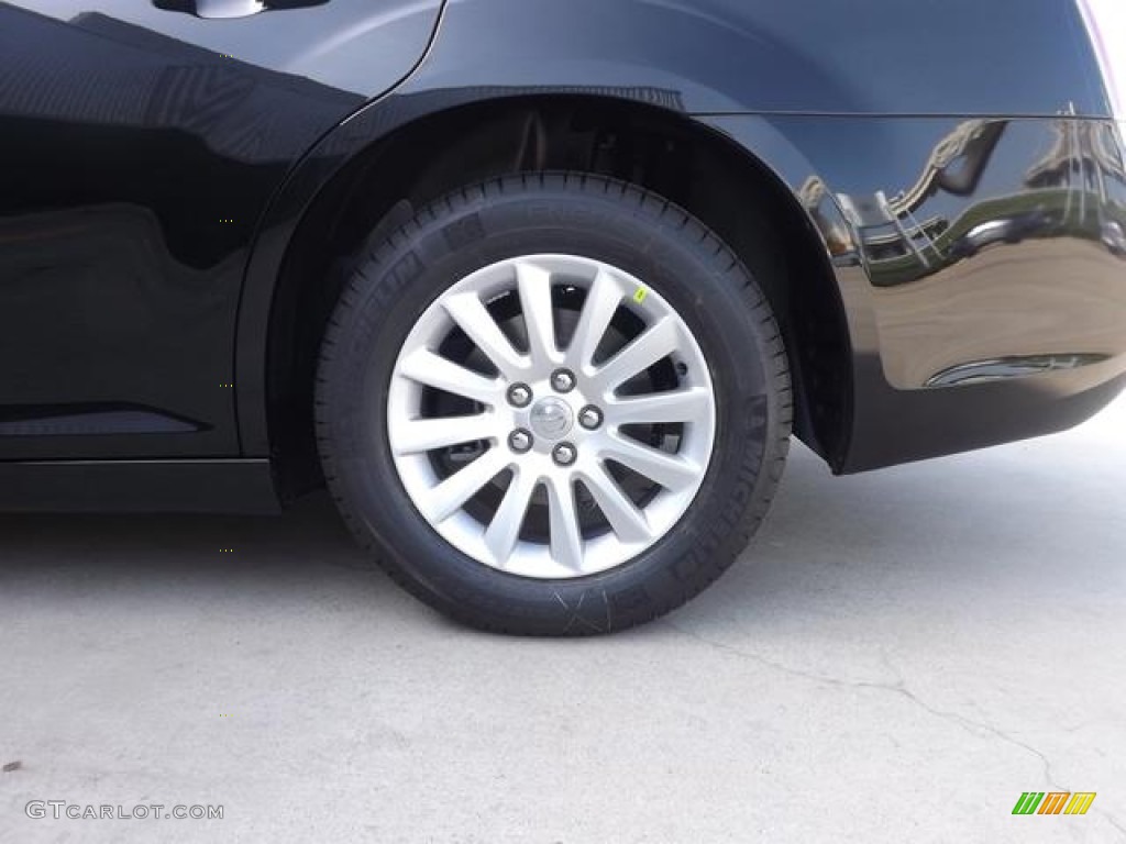 2013 300  - Gloss Black / Black photo #15