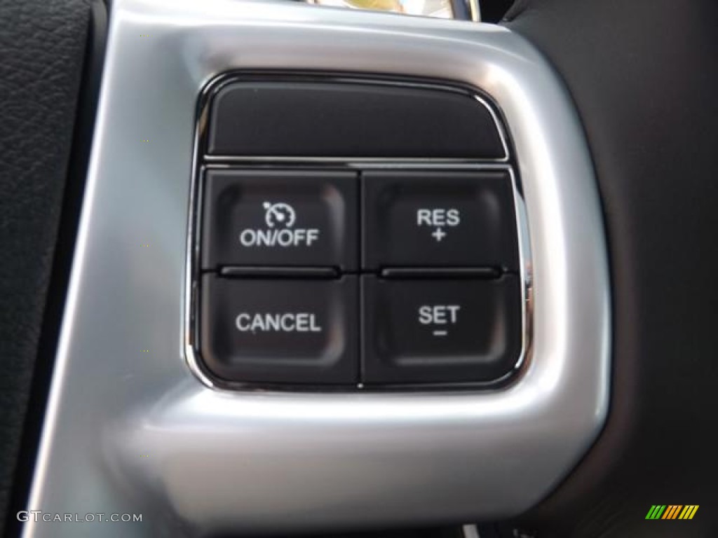 2013 300  - Gloss Black / Black photo #18