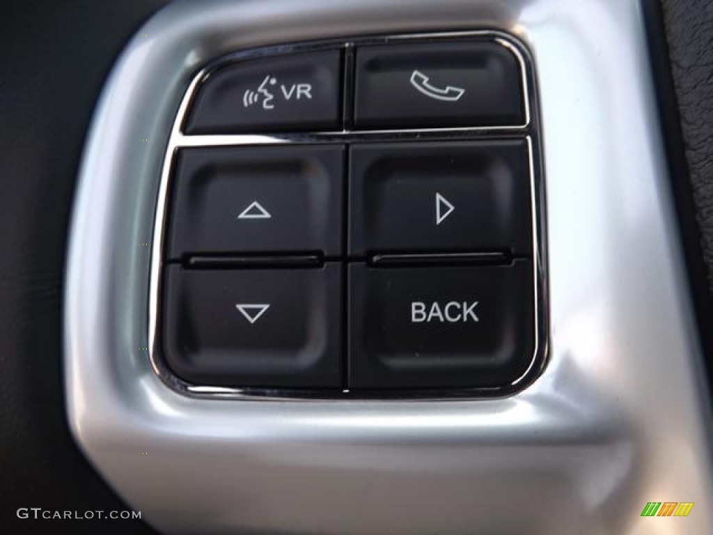 2013 300  - Gloss Black / Black photo #19