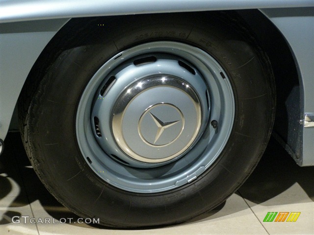 1958 Mercedes-Benz 300SL Roadster, Silver Blue / Burgundy, Wheel 1958 Mercedes-Benz 300 SL Roadster Parts