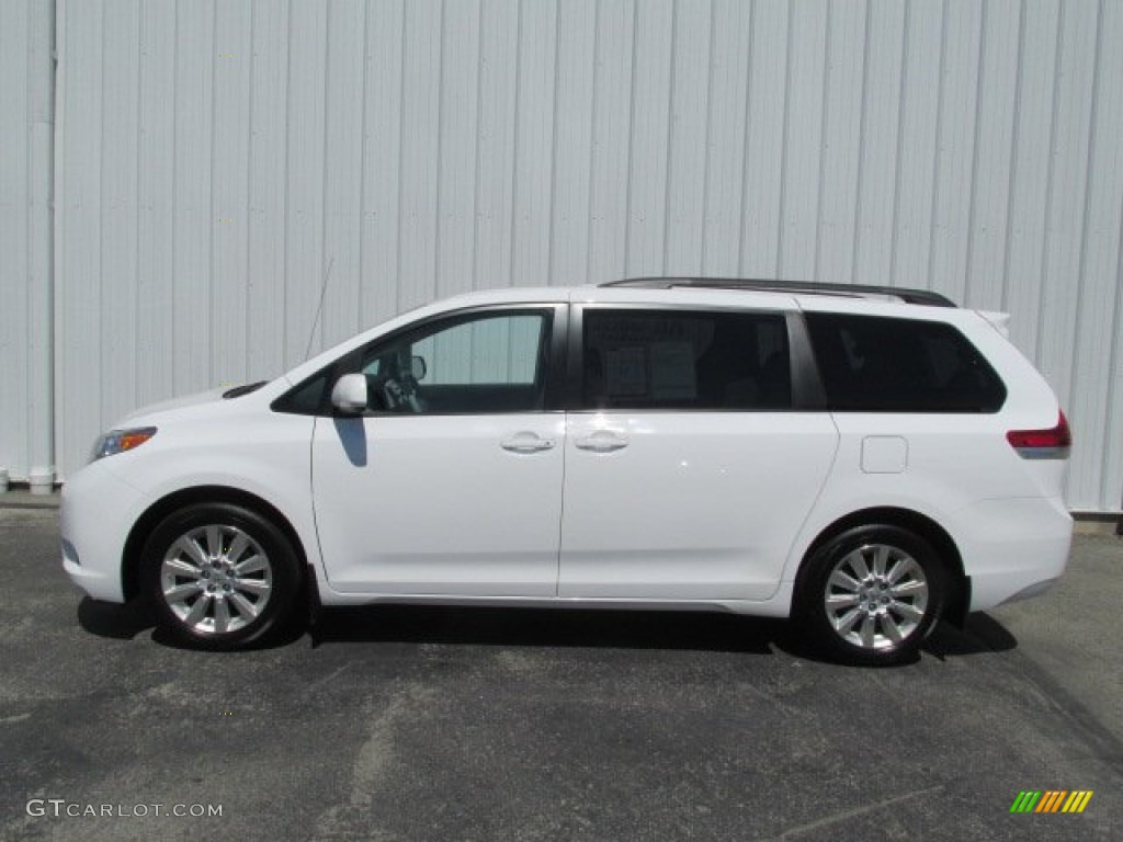 2011 Sienna LE AWD - Super White / Light Gray photo #2